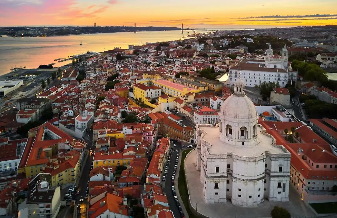 Romantichome At Alfama'S Heart-1